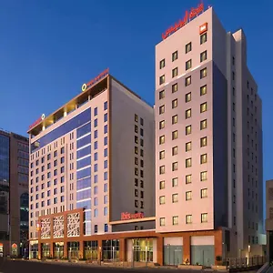 3* ホテル イビス シティ センター